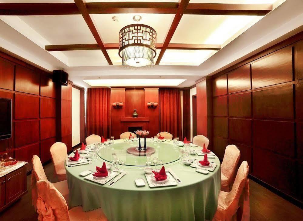 Haiyue Bay Holiday Hotel 三亜市 エクステリア 写真