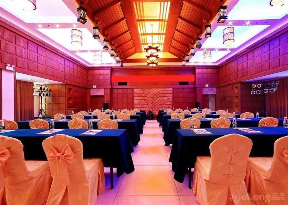 Haiyue Bay Holiday Hotel 三亜市 エクステリア 写真