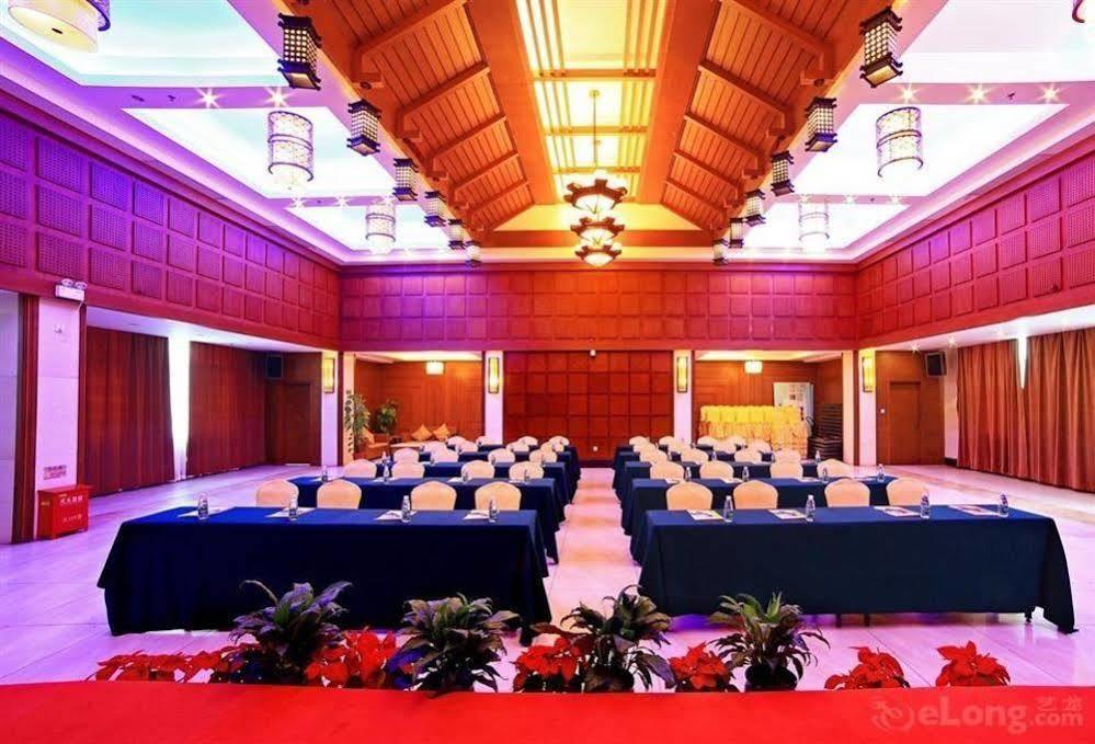 Haiyue Bay Holiday Hotel 三亜市 エクステリア 写真
